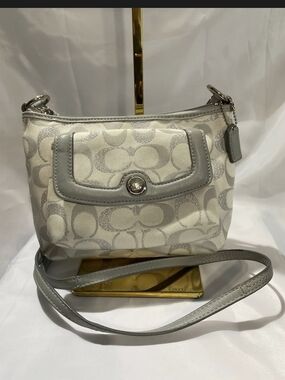 Excellent Condition! Coach Silver and Cream Signature Crossbody Bag